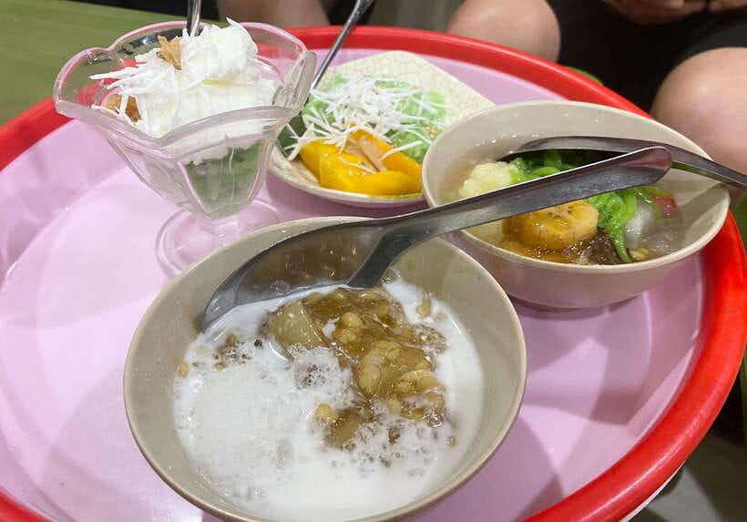 Hanoi: Guided Street Food Tour with Train Street Experience - Train Street brings the evening to a close
