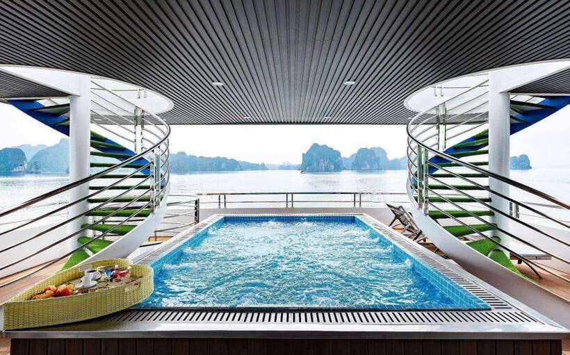 Hanoi: Ha Long Bay Day Trip - Luxury Cruise & Buffet Lunch - Sung Sot Cave’s Vast Chambers