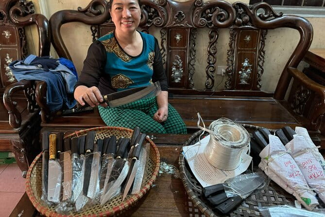 Hanoi Knife-Making Class:Join the Legacy in Blacksmith's Workshop - Grinding, sharpening and the tar-based wash