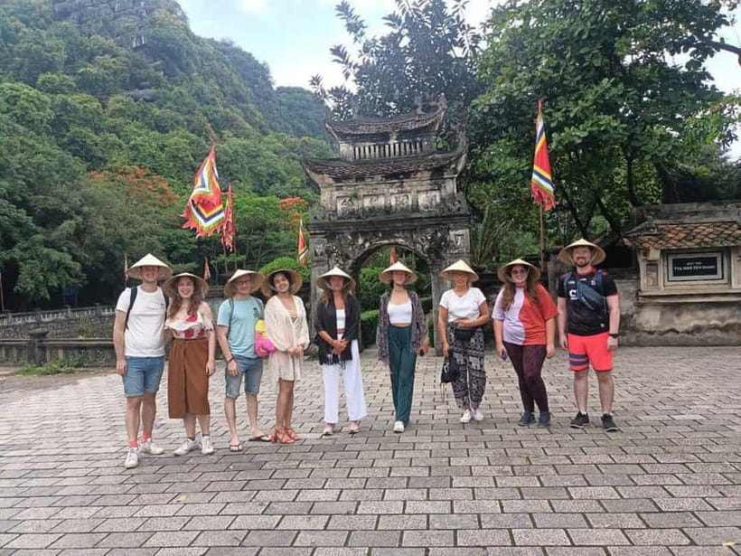 Hanoi/Ninh Binh: 1-Day Tam Coc/Trang An, Hoa Lu & Mua Caves - Hoa Lu’s Temples and Early Vietnamese History