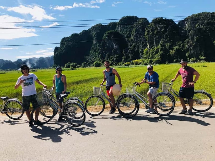 Hanoi: Ninh Binh, Bai Dinh/Hoa Lu, Trang An, & Mua Cave Tour - At a glance