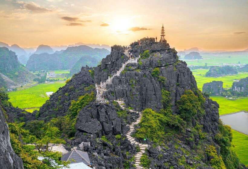Hanoi: Ninh Binh- Hoa Lu - Trang An - Mua Cave - Best Seller - A full day beyond Hanoi