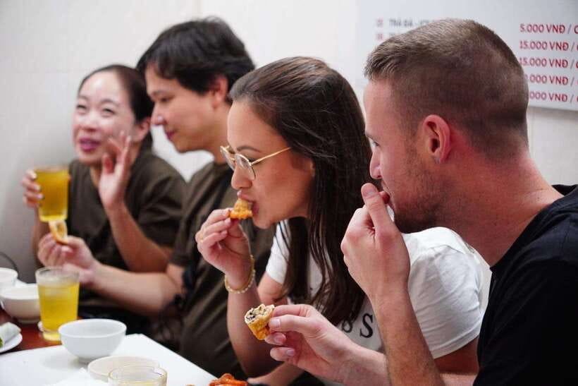 Hanoi: Old Quarter Street Food Tour with 12+ Tastings - Start at 38 Bát Sứ Street