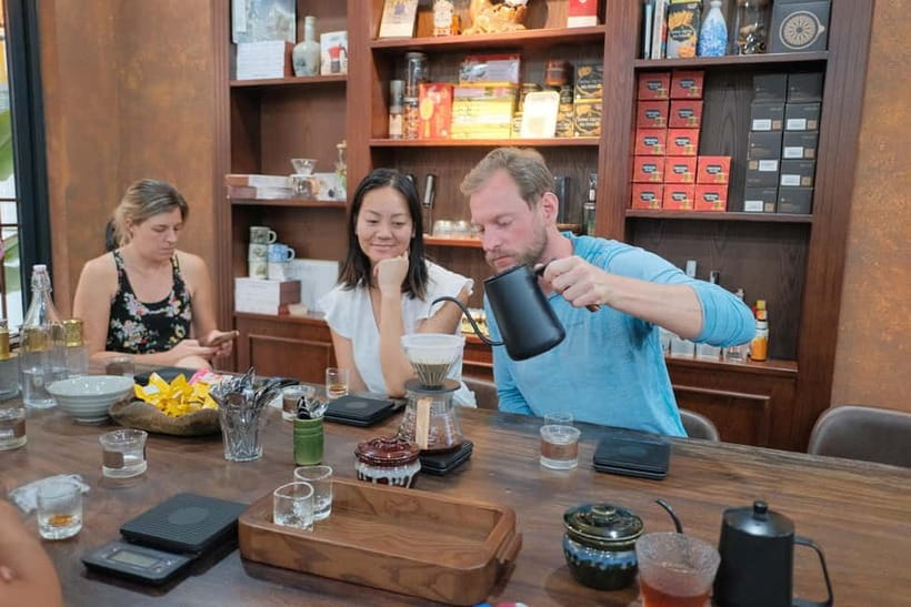 Hanoi: Salt Coffee Workshop Awake Your Senses With 6 Brews - Getting to Hoang Hoa Tham Street