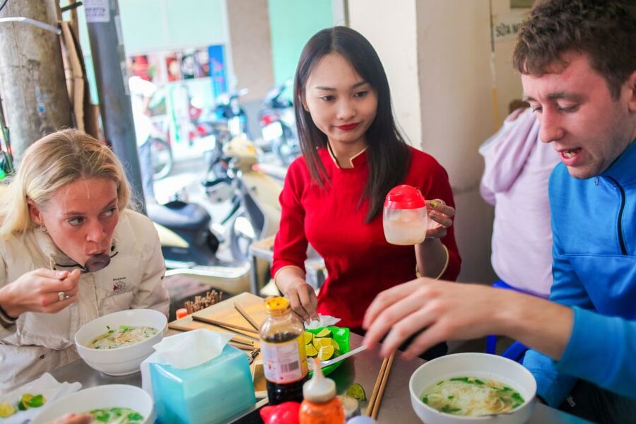 Hanoi: Small-Group Street Food Walking Tour - Pandan sticky rice and ice cream