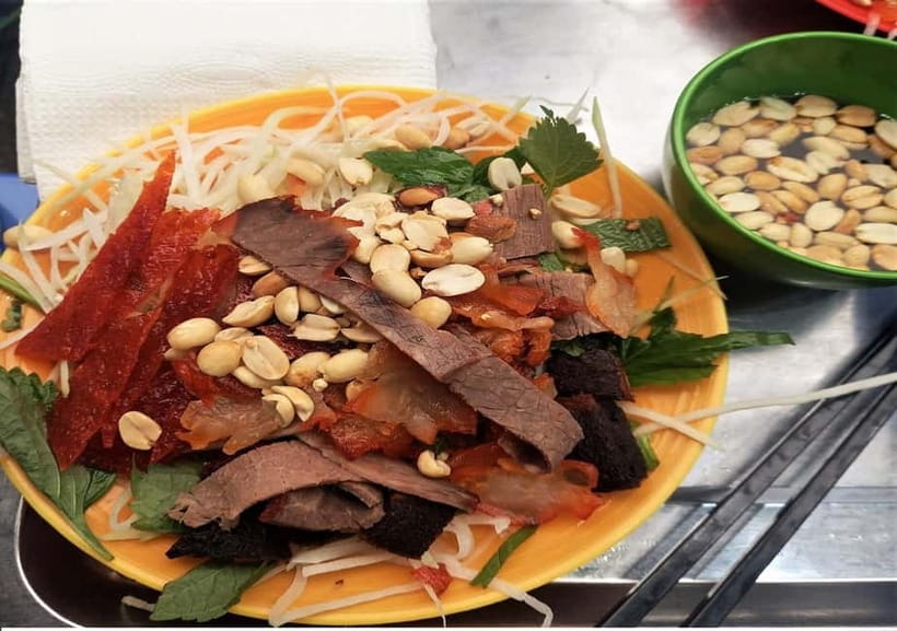 Hanoi: Street Food Tour with Train Street & Hidden Alleyways - Starting with Hanoi’s narrow lanes