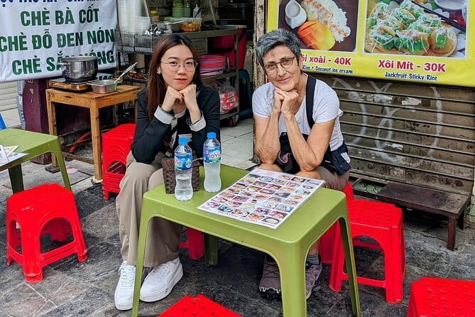 Hanoi street food walking and train street visit - The guide can make the evening