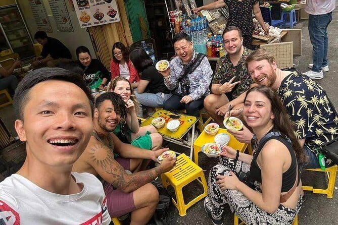 Hanoi street food walking and train street visit - Should you book it?