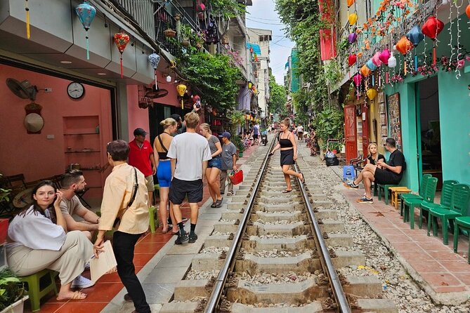 Hanoi Walking Street Food Tour with Train Street - Who should book this food walk?