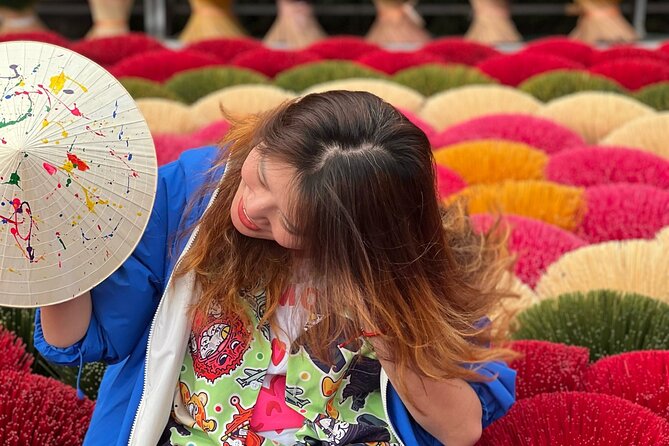 Incense Village Quang Phu Cau, Hat, Lacquer Hanoi Artisan Tour - The five-hour schedule and Hanoi return