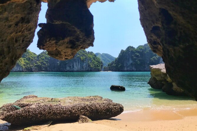 Lan Ha - Ha Long Bay - Dau Be island 2D/1N from Cat Ba in less touristy areas. - Why start from Cat Ba