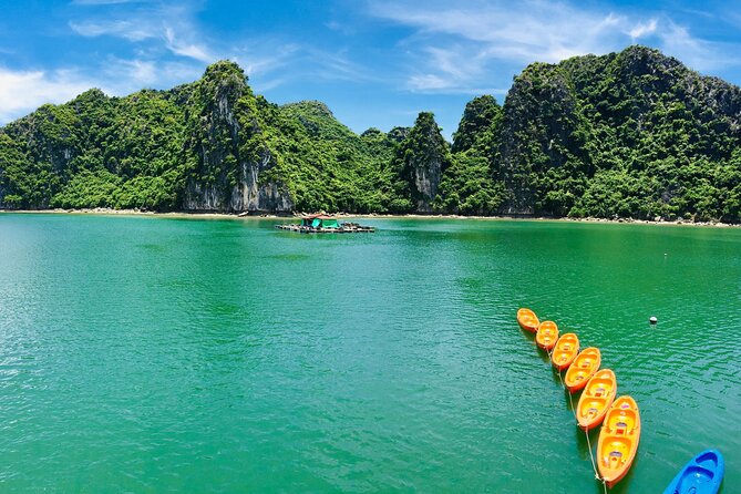 Lan Ha - Ha Long bay with local experts (small group guaranteed) - From Cat Ba into Lan Ha Bay