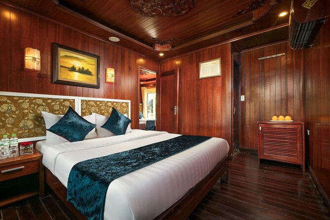LIKE A BOSS-Luxury options-2d/1n All inclusive in Halong Bay - Day two: sunrise, cave, and the return to Hanoi