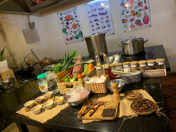 Local Market Tour and Private Cooking Class - Should you book it?