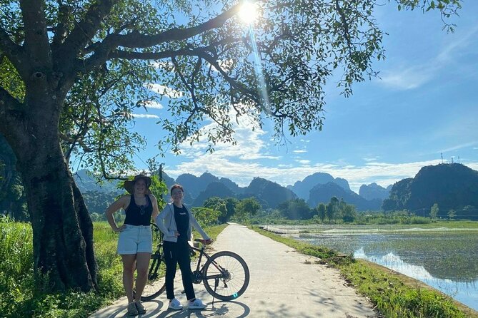 Luxury small Group Hoa Lu - Tam Coc - Mua Cave Max 6 - 8 pax/tour - Who will get the most from this day