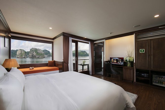 Mon Chéri Cruise 5 star: Unique 2 Days Tuan Chau - Halong bay - Lan Ha Bay - Food, service, and what is included