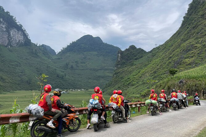 Motorbike 1 Day Off The Beaten Track, Hidden Villages, rice field - Riding under Ngu Chi Son