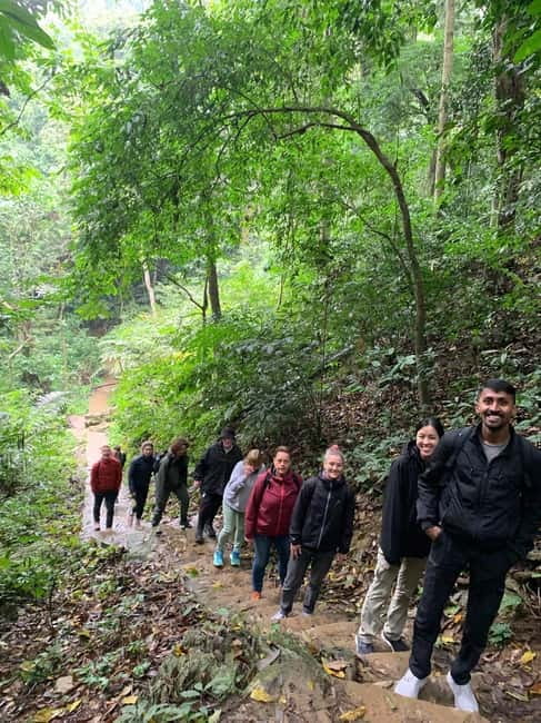 Ninh Binh: Cuc Phuong Jungle Hike & Wildlife Day Trip - Lunch in the forest