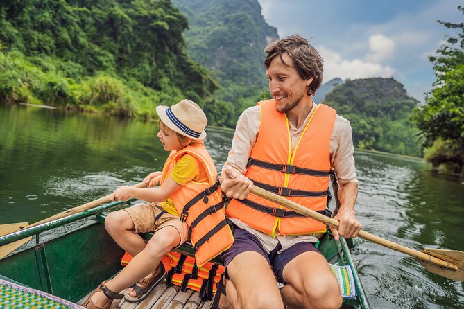 Ninh Binh Day Tour To Visit Hoa Lu - Trang An/Tam Coc - Mua Cave - What the group format and $50 price buy you