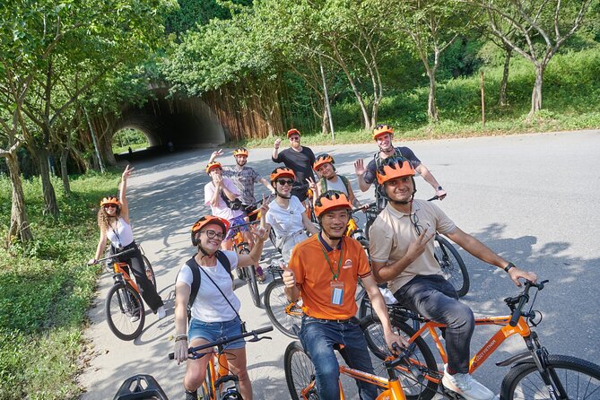 Ninh Binh Day Trip: Bai Dinh-Trang An-Mua Cave, Buffet, Boat, Bus - Who will get the most from this trip