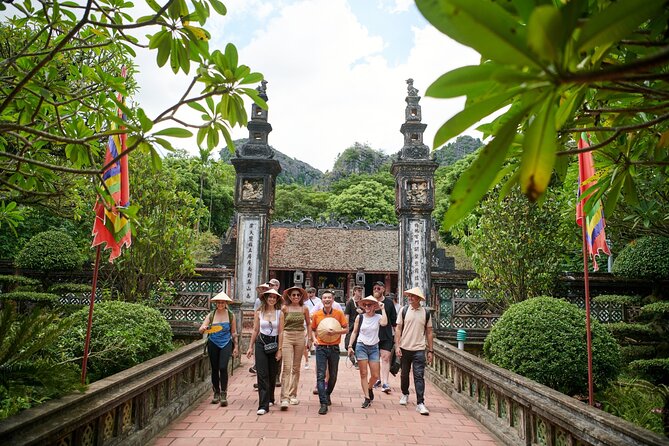 Ninh Binh Day Trip: Hoa Lu-Trang An/Tam Coc-Mua Cave-Cycling-Boat - The morning ride and temples at Hoa Lu