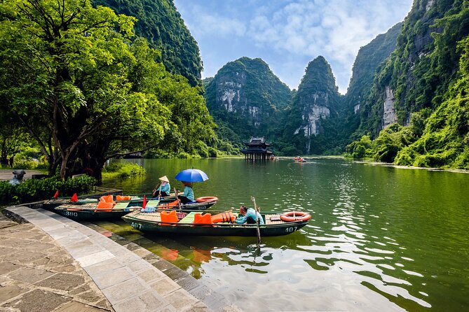 Ninh Binh Day Trip: Hoa Lu-Trang An/Tam Coc-Mua Cave-Cycling-Boat - Trang An’s caves are the afternoon centerpiece