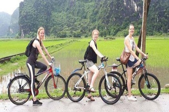 Ninh Binh Full Day Tour to Hoa Lu Trang An Mua Cave Small Group - The Hanoi start and the ride south