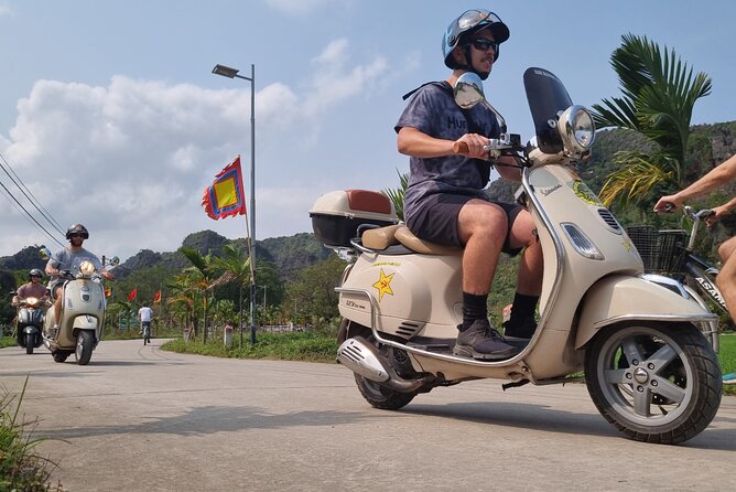 Ninh Binh HIGHTLIGHT & HIDDEN GEM Tour From Hanoi: Skip-The-Line - Lunch at a riverside home-style restaurant