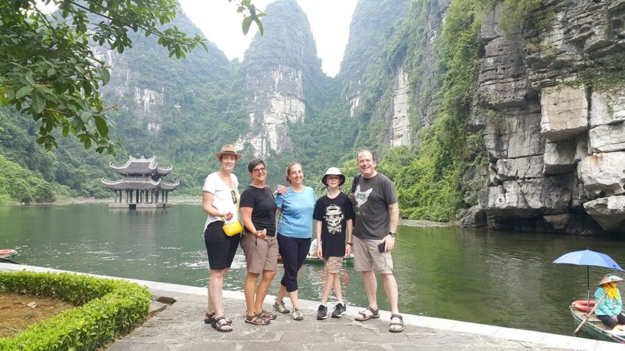 Ninh Binh: Hoa Lu, Trang An and Mua Caves Hiking Day Trip - Trang An: caves and waterways by bamboo boat