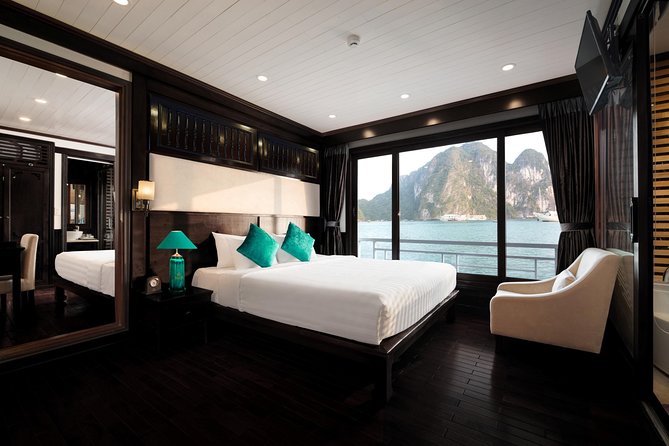 Overnight Luxury 5 Star Alisa Cruise with Meals, Kayak or Bamboo Boat - Two days on the bay, without the planning