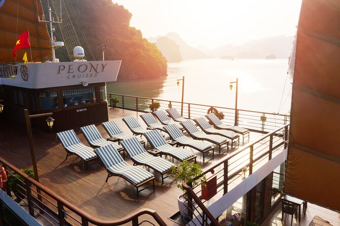 Peony Cruise : Unique 2 Days Tuan Chau - Halong bay - Lan Ha Bay - Cabins, meals and the service that shapes the trip