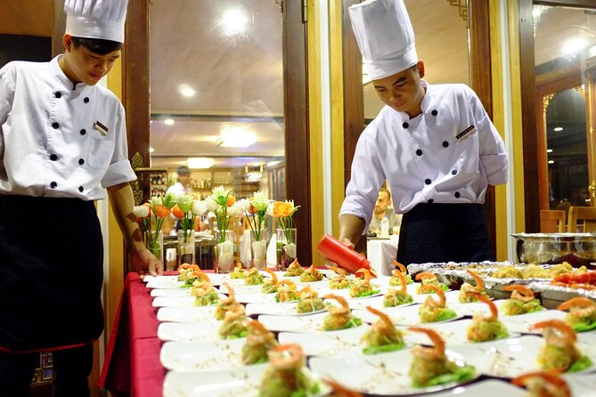 Peony Cruise : Unique 3 Days 2 Nights - Halong bay - Lan Ha Bay - Day 2: Viet Hai Village and a taste of Cat Ba