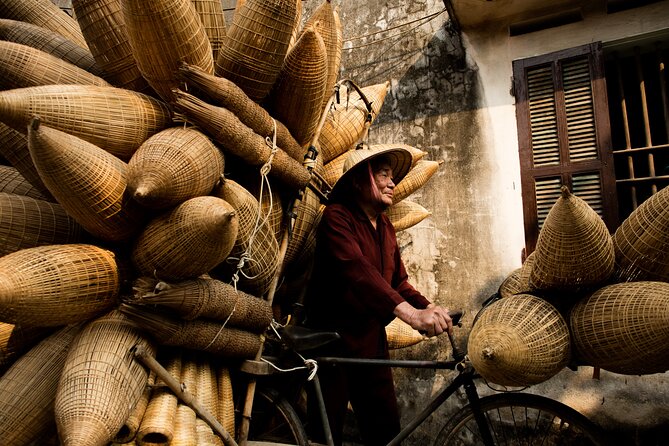 Photo Tour to Capture The Vanishing Craft of Making Fish Traps - Working with a local photographer