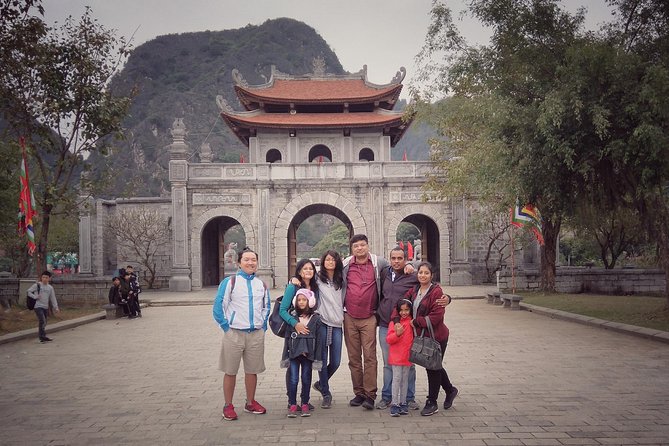 Premium Hoa lu - Trang An - Mua Cave with Buffet Lunch from Hanoi - Hoa Lu’s temples and early dynasties