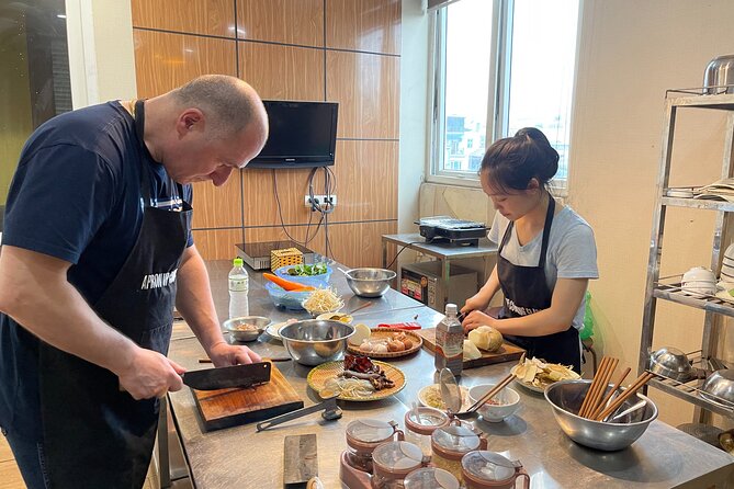 Private Cooking Class with 5 dishes of your choice - Eat the food you prepare