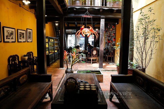 Private Hanoi City Half-Day Tour with Train Street Visiting - A fast introduction to Hanoi, with a close-up finish