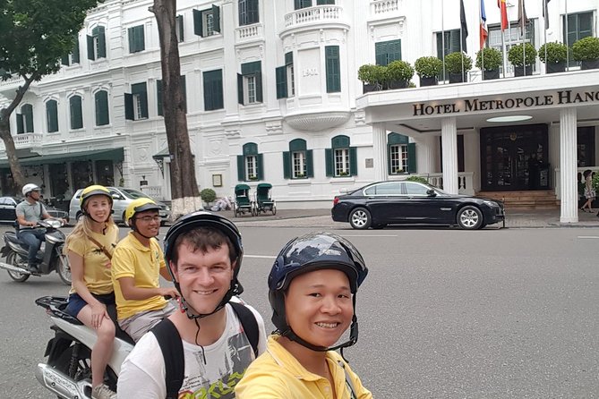 Private Hanoi Motorbike Sightseeing and Food Tour - West Lake, the Citadel gate and Long Bien Bridge