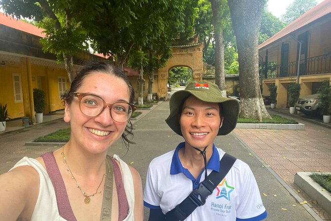 (Private) Hanoi War Sites Tour - Hoa Lo Prison: history with difficult edges