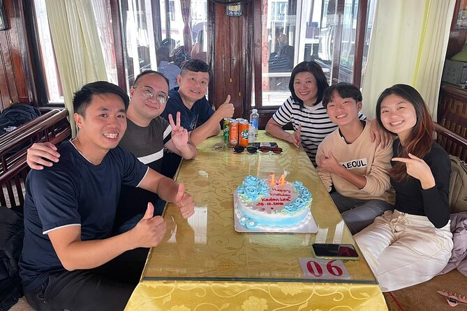 PRIVATE TOUR HALONG BAY ONE DAY with Cave, Kayaking, Bamboo Boat - Guides and the value of a private option