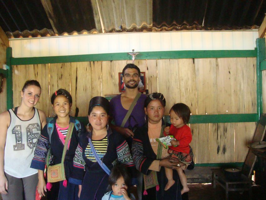 Sa Pa: 6-Hours Muong Hoa Valley Trek with Local Ethnic guide - The final miles and bus ride back