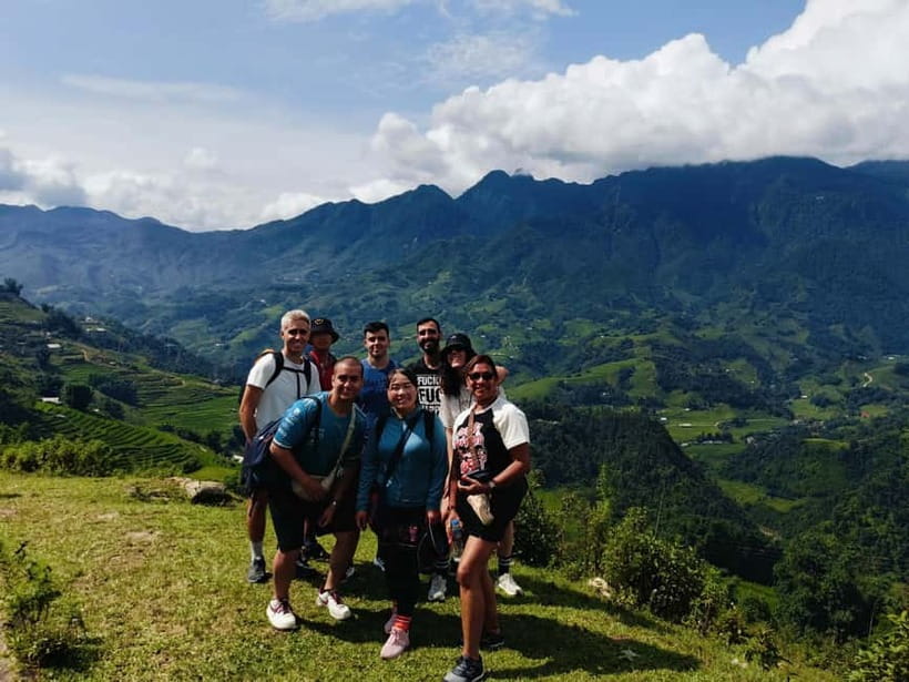 Sapa 1 Day Long Trek: Trek to Hau Thao and Sa Seng Villages - A home-style lunch and a slower middle of the day