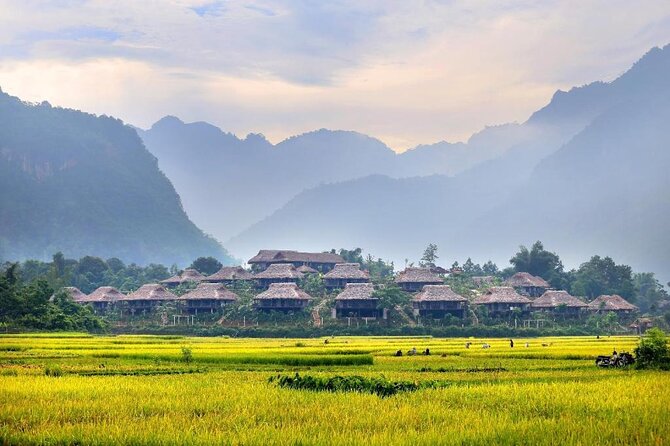 Shared Mai Chau Valley Bus and Hiking Experience - A short cycle and trek to three villages