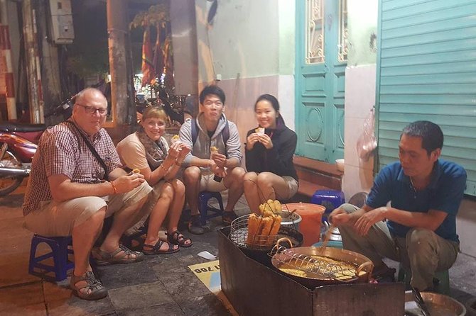 Small Group Hanoi Street Food Tour with a Real Foodie - Starting at the Old Quarter’s edge