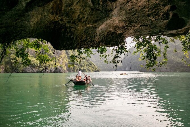 Swan Cruises Ha Long & Bai Tu Long Bay 2D1N - Thien Canh Son Cave - What the $170 price covers