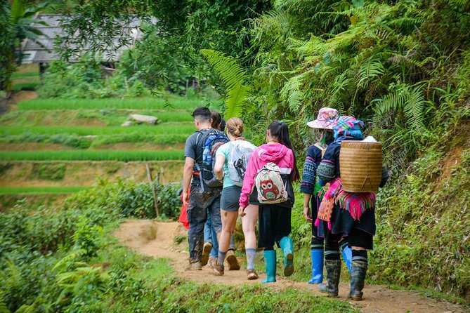 Trekking Through Rice Terraced Fields - 1Day - Preparing for a muddy mountain walk